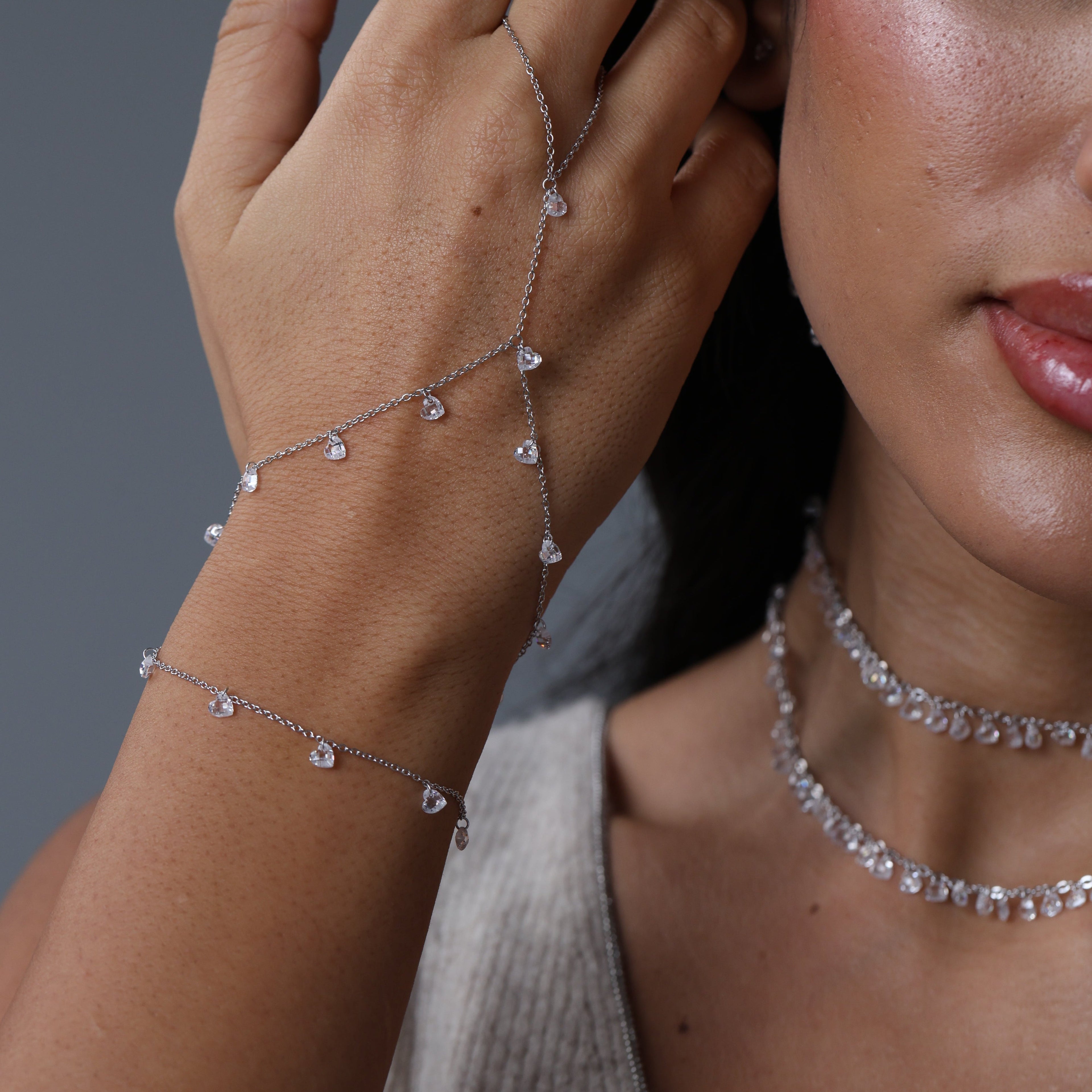 Hand chains
