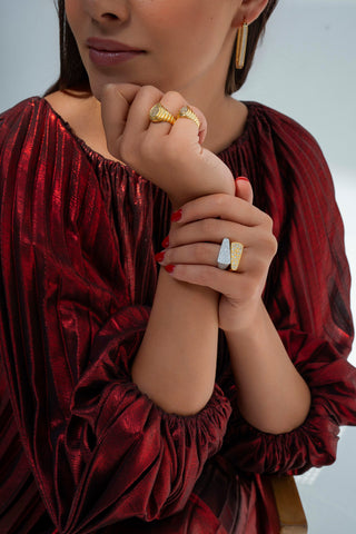 Amphitrite Wave Pinky Ring