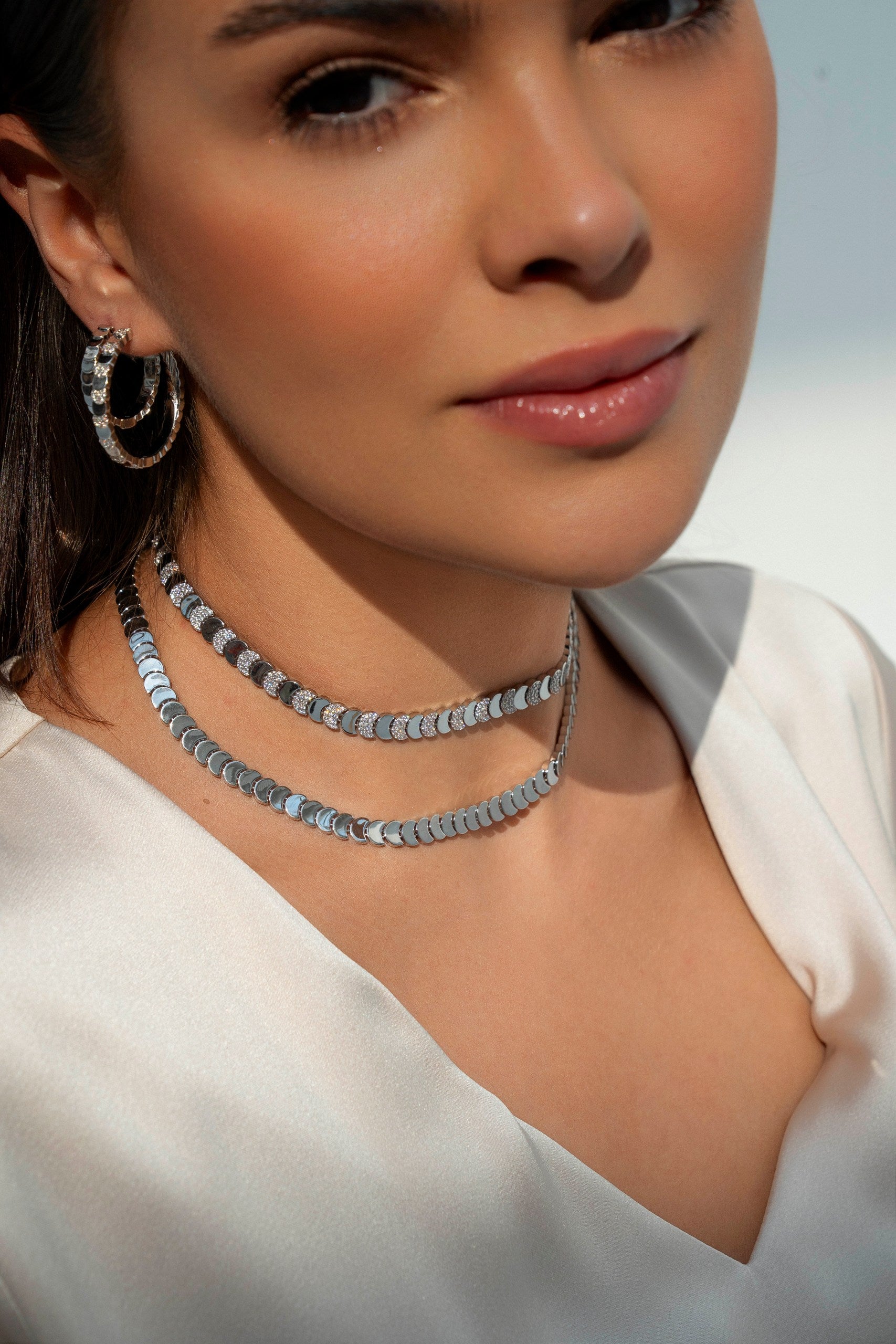 Groove Glow Choker