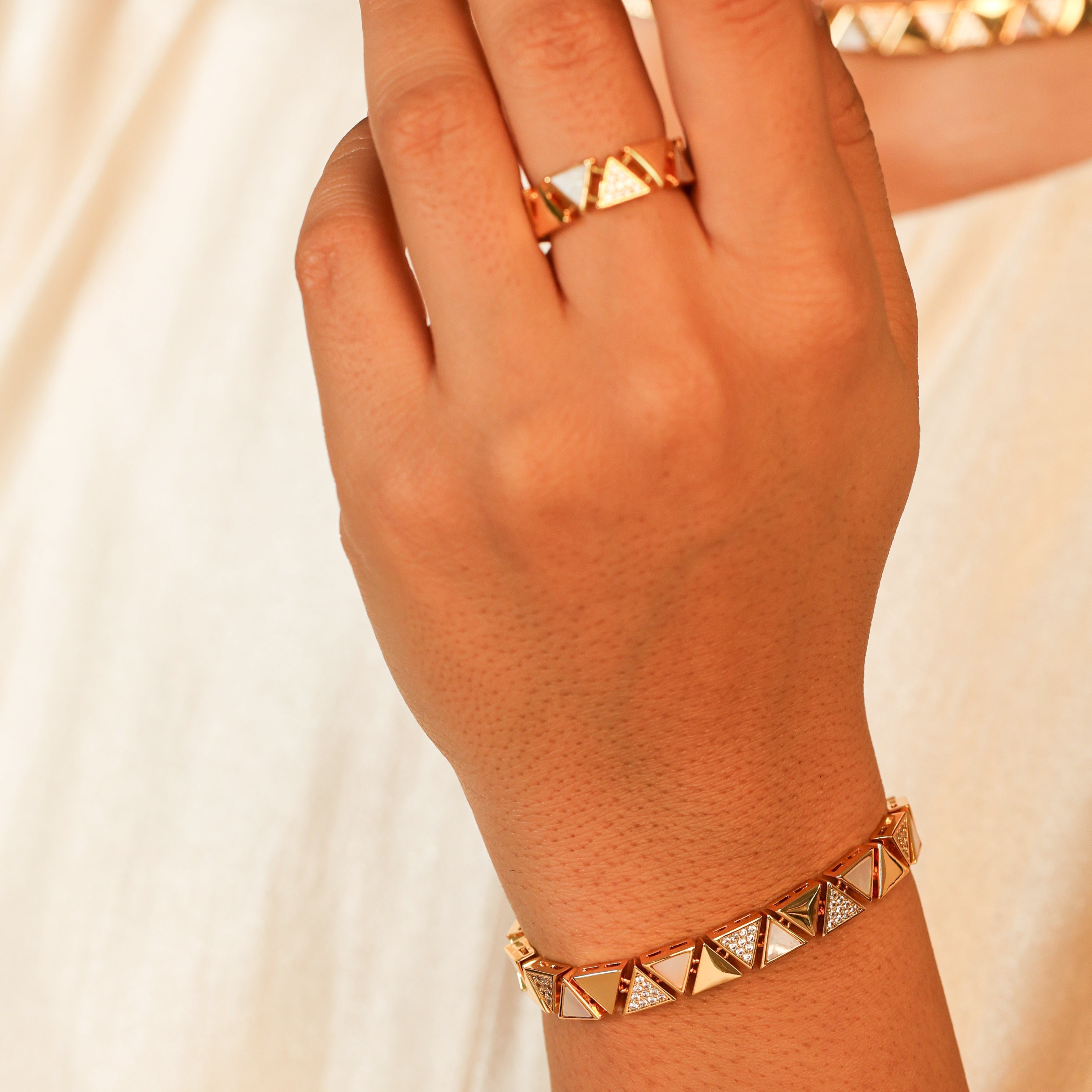 Sadaf Triangle Ring