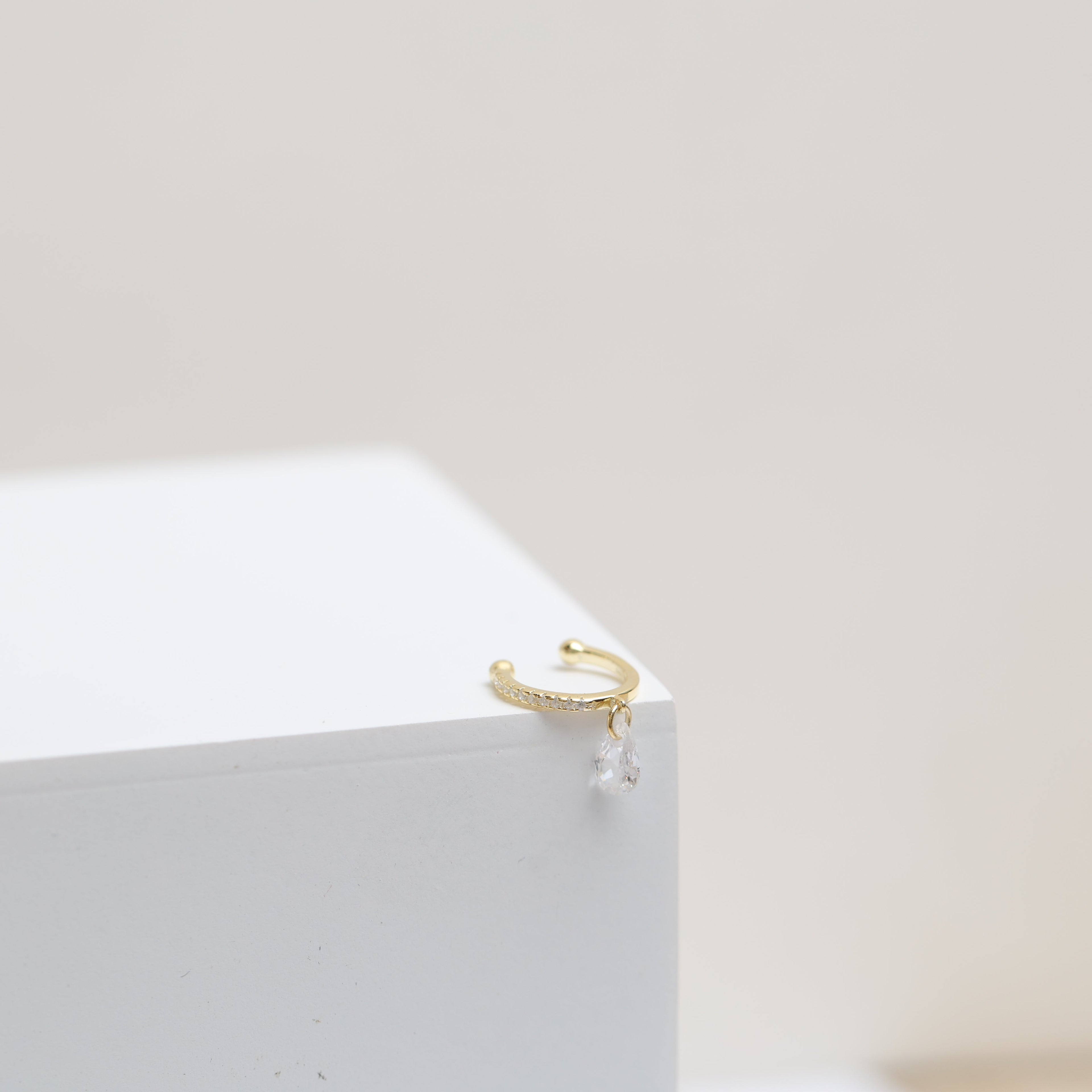 Clear Stone Ear Cuff