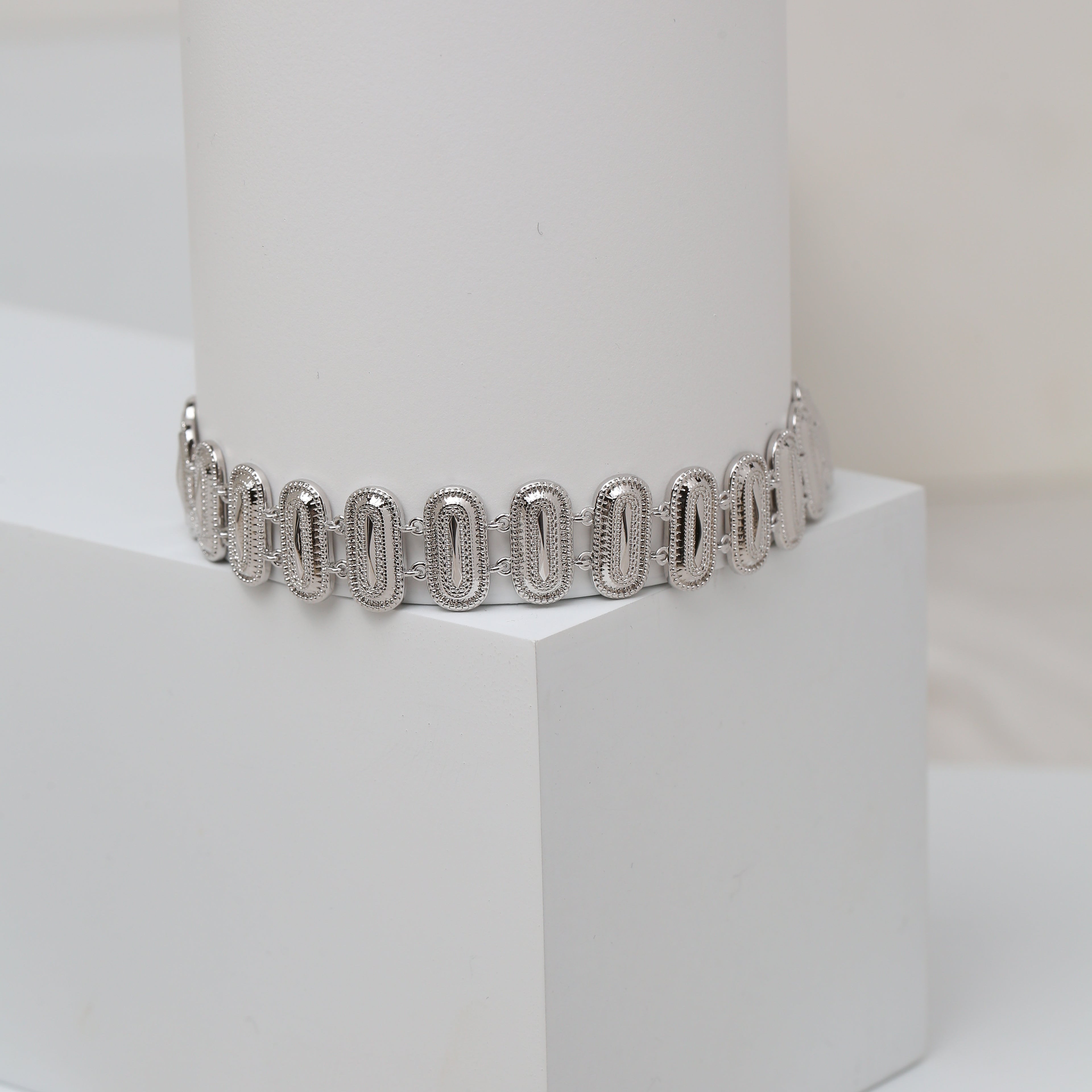 Elongated Oval Dakka Chocker