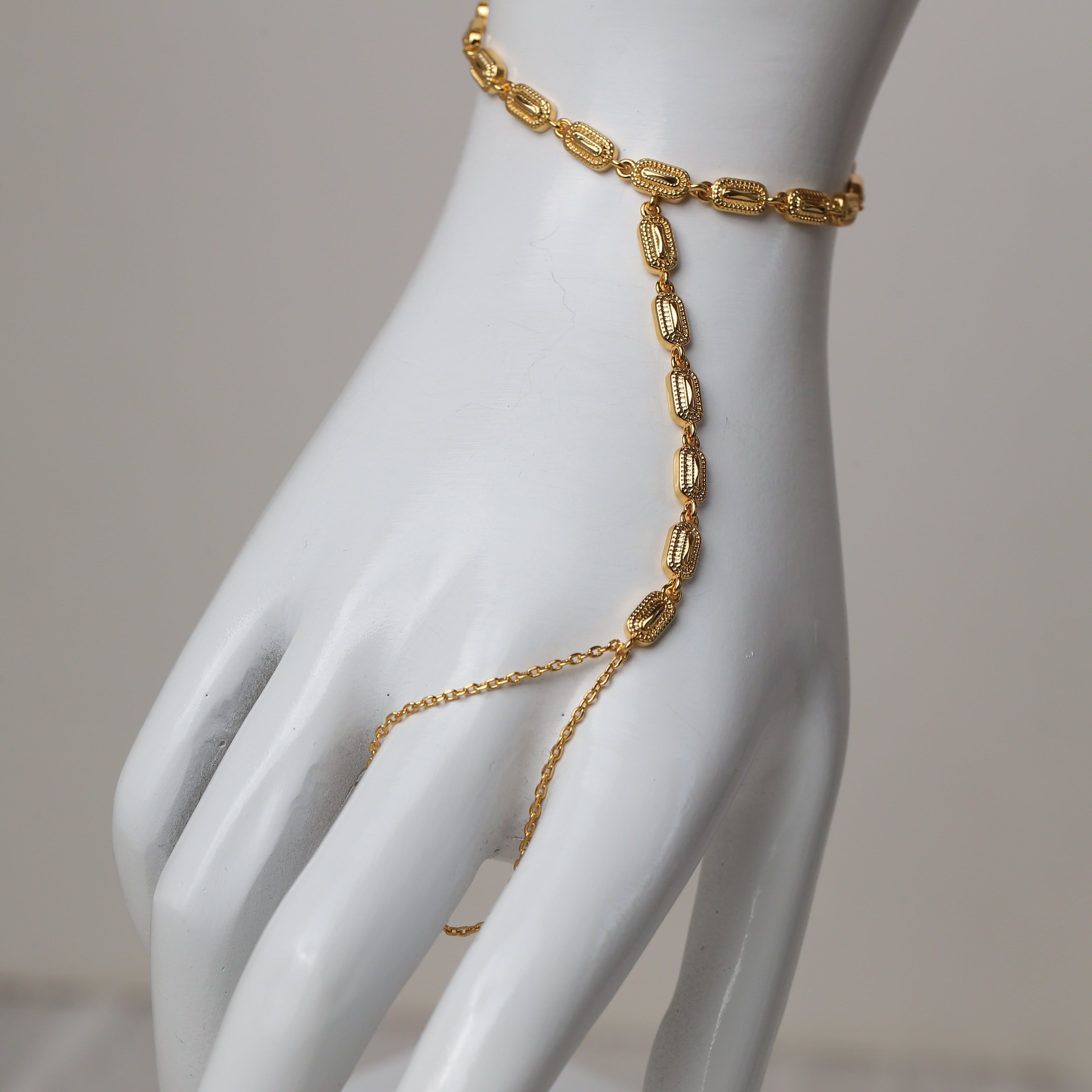 Multiple Elongated Oval Dakka Handchain