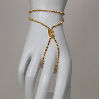 One Elongated Oval Dakka Handchain