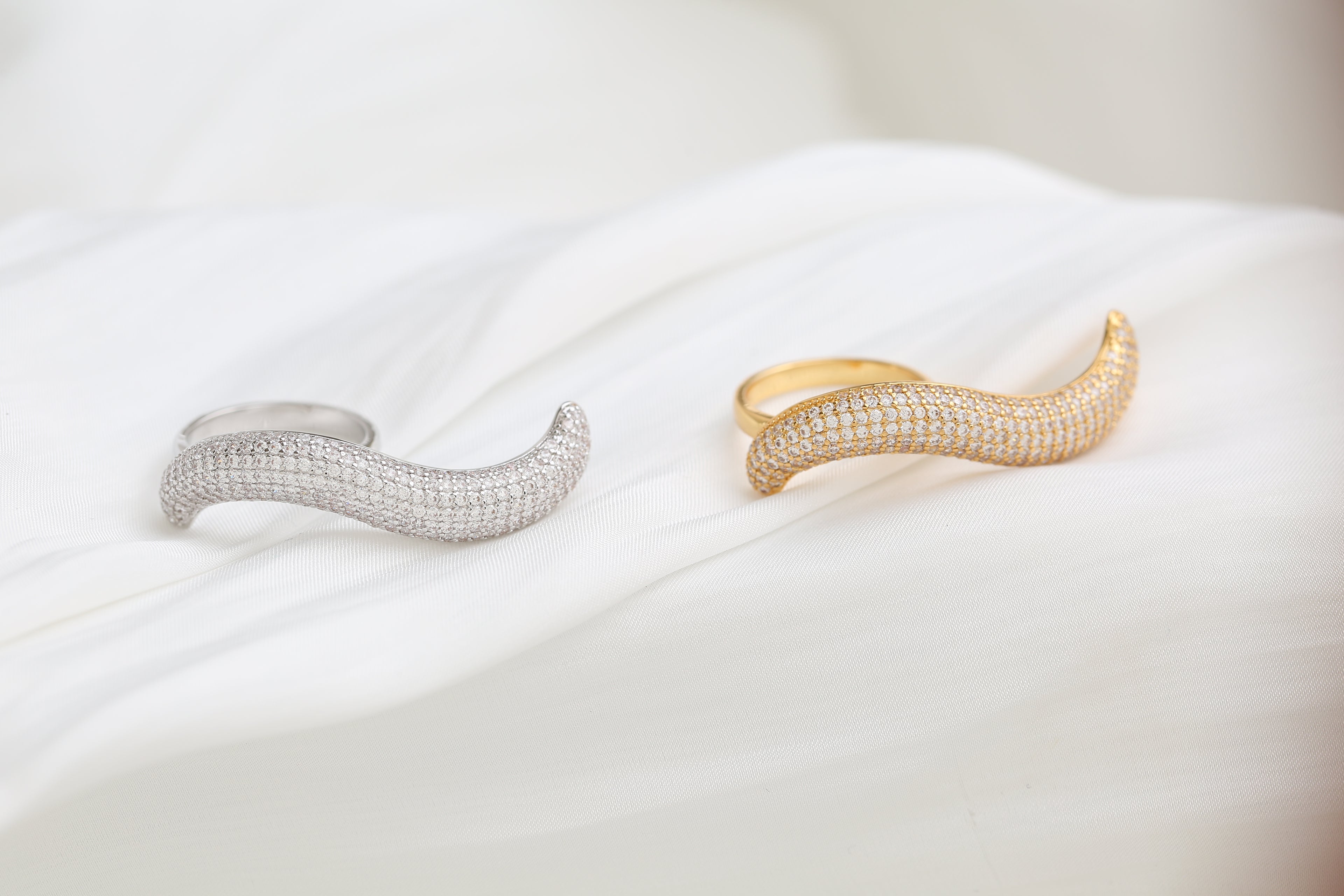 Thin Wave Ring