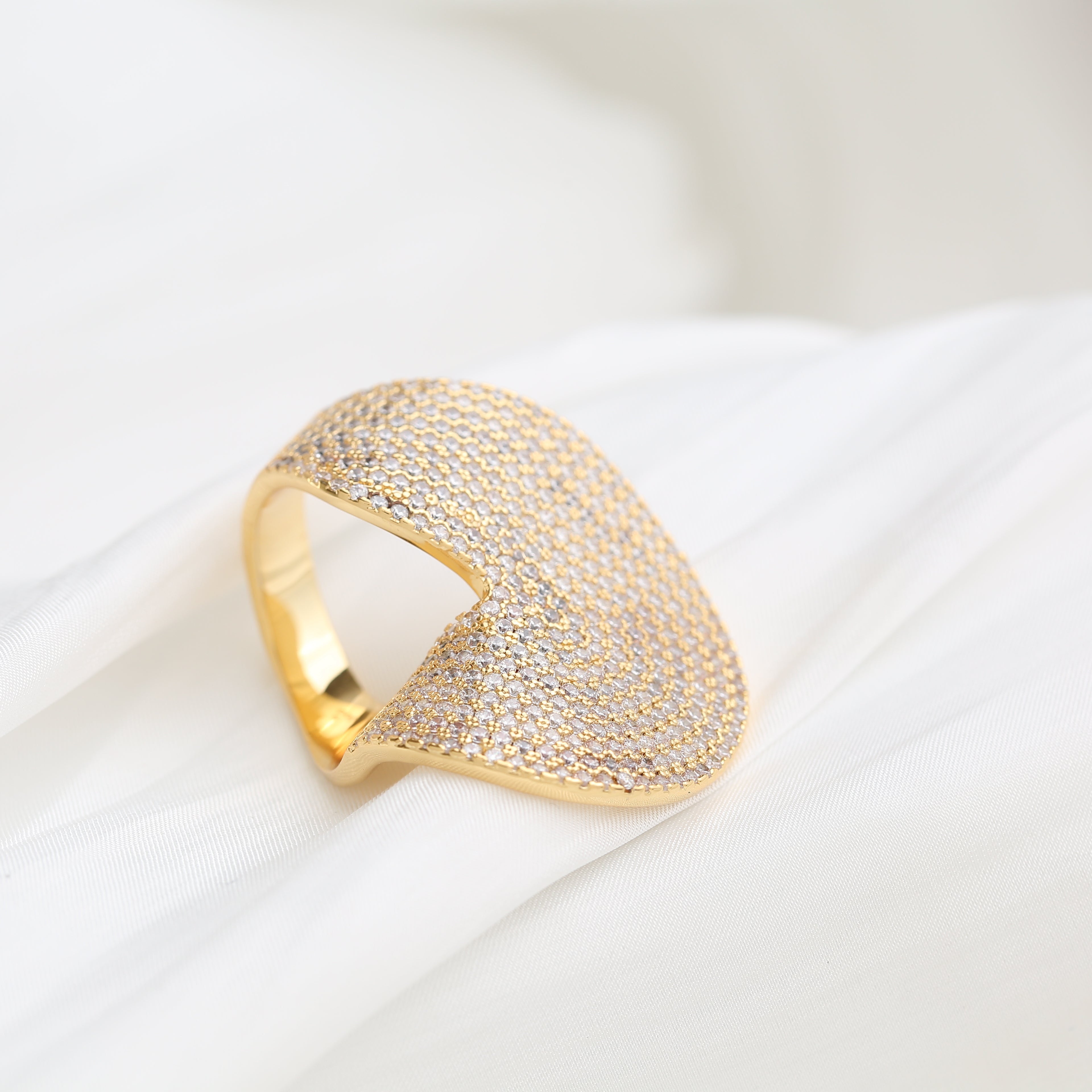 Round Wave Ring