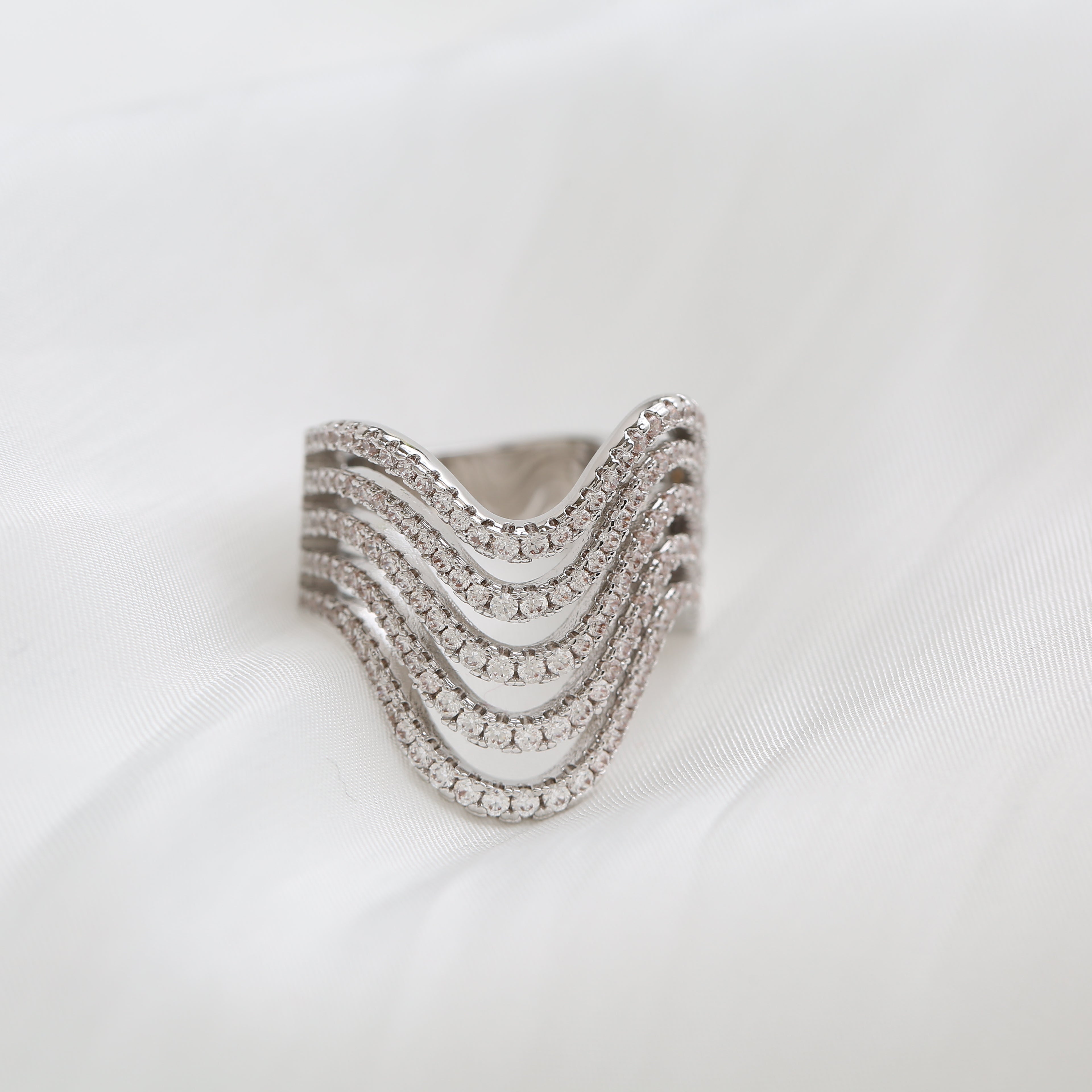 Multiple Wave Ring