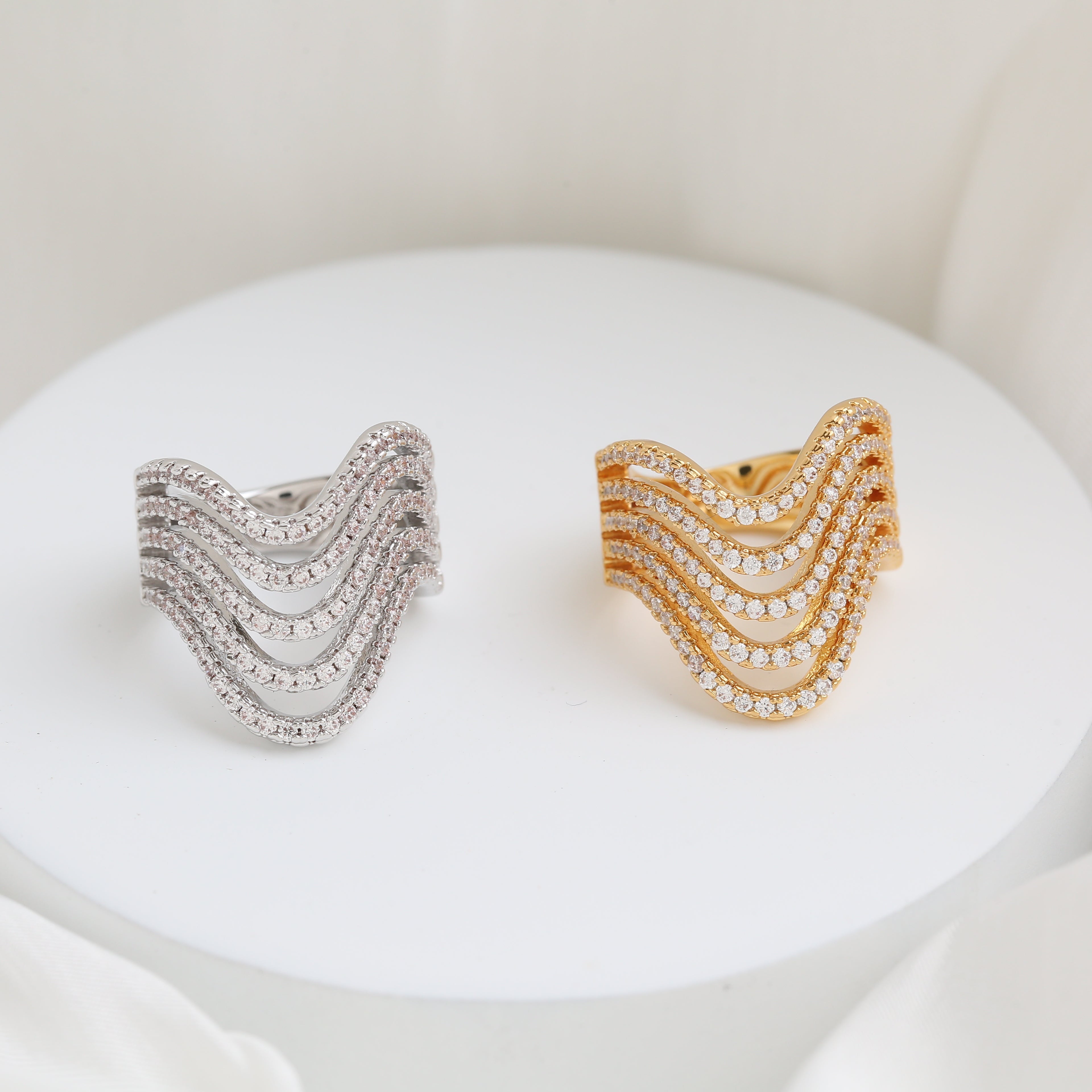 Multiple Wave Ring
