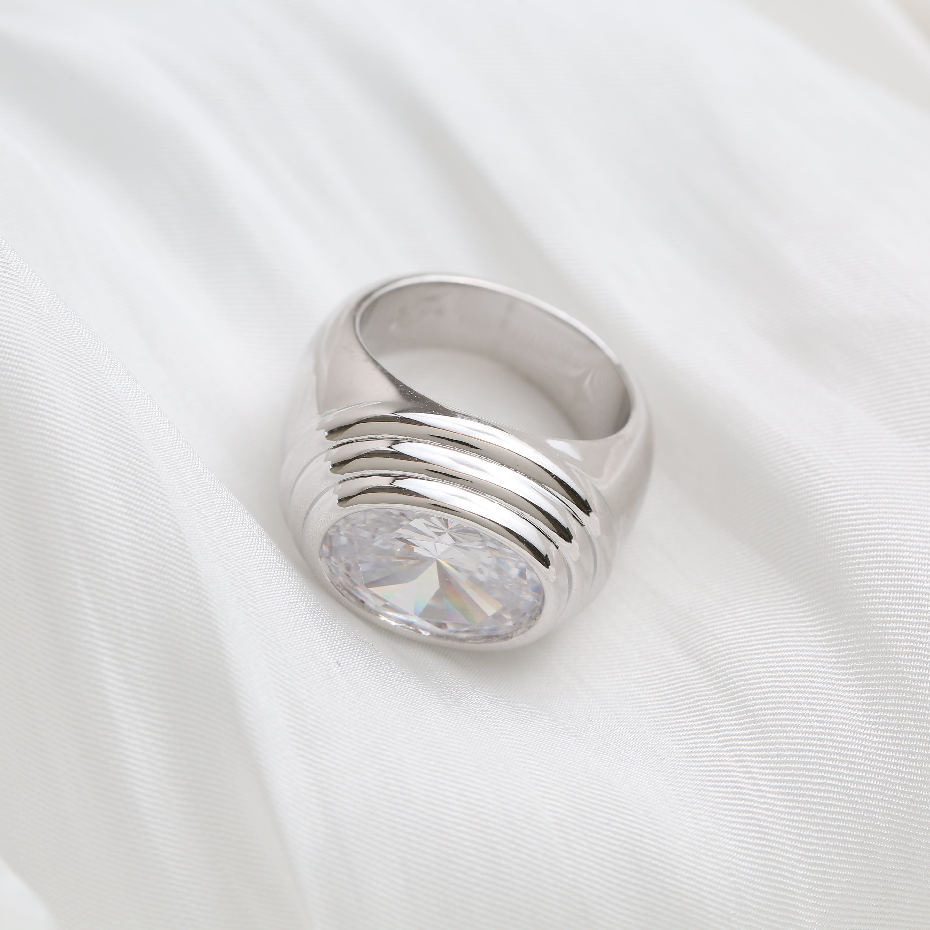 Round Stairs Pinky Ring