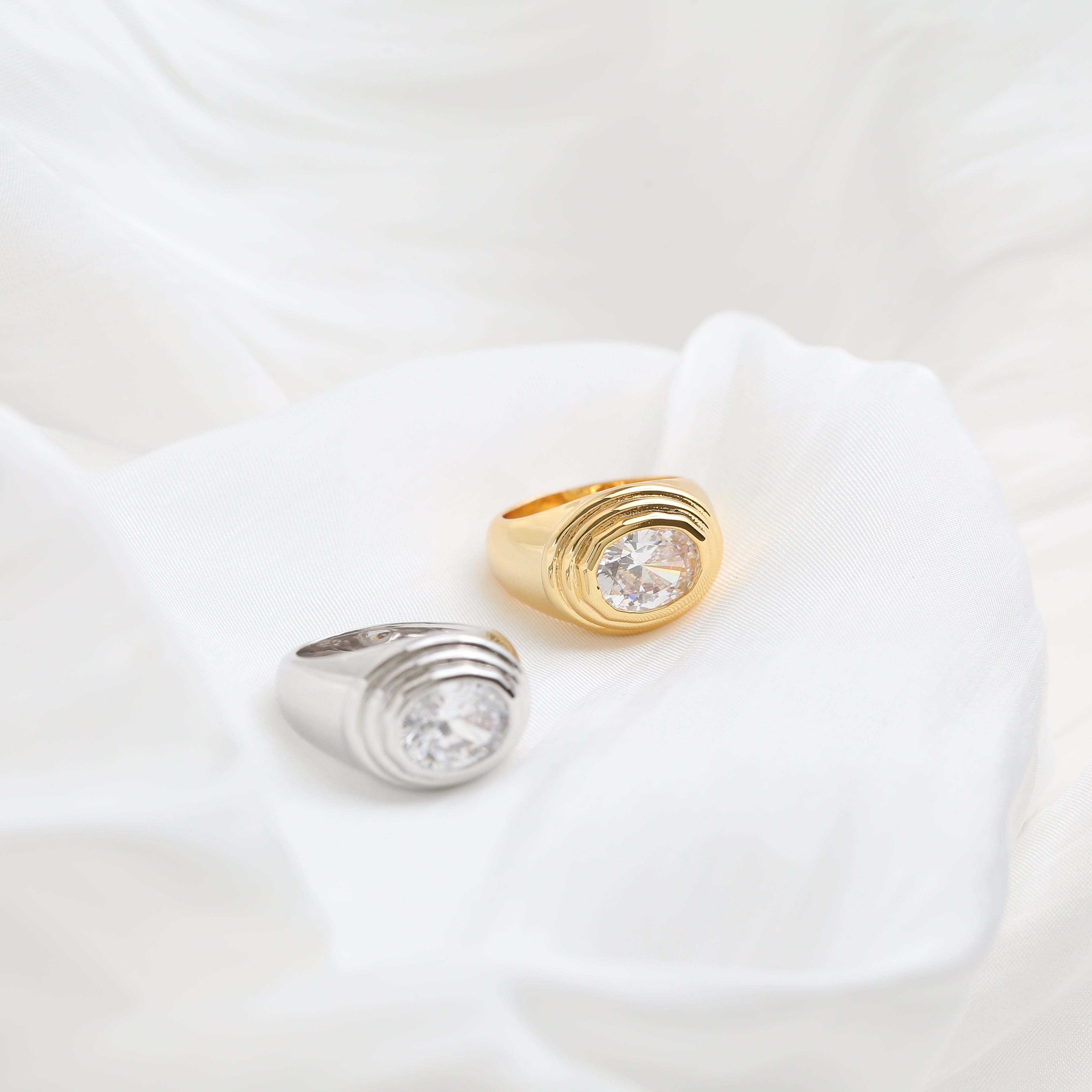 Round Stairs Pinky Ring