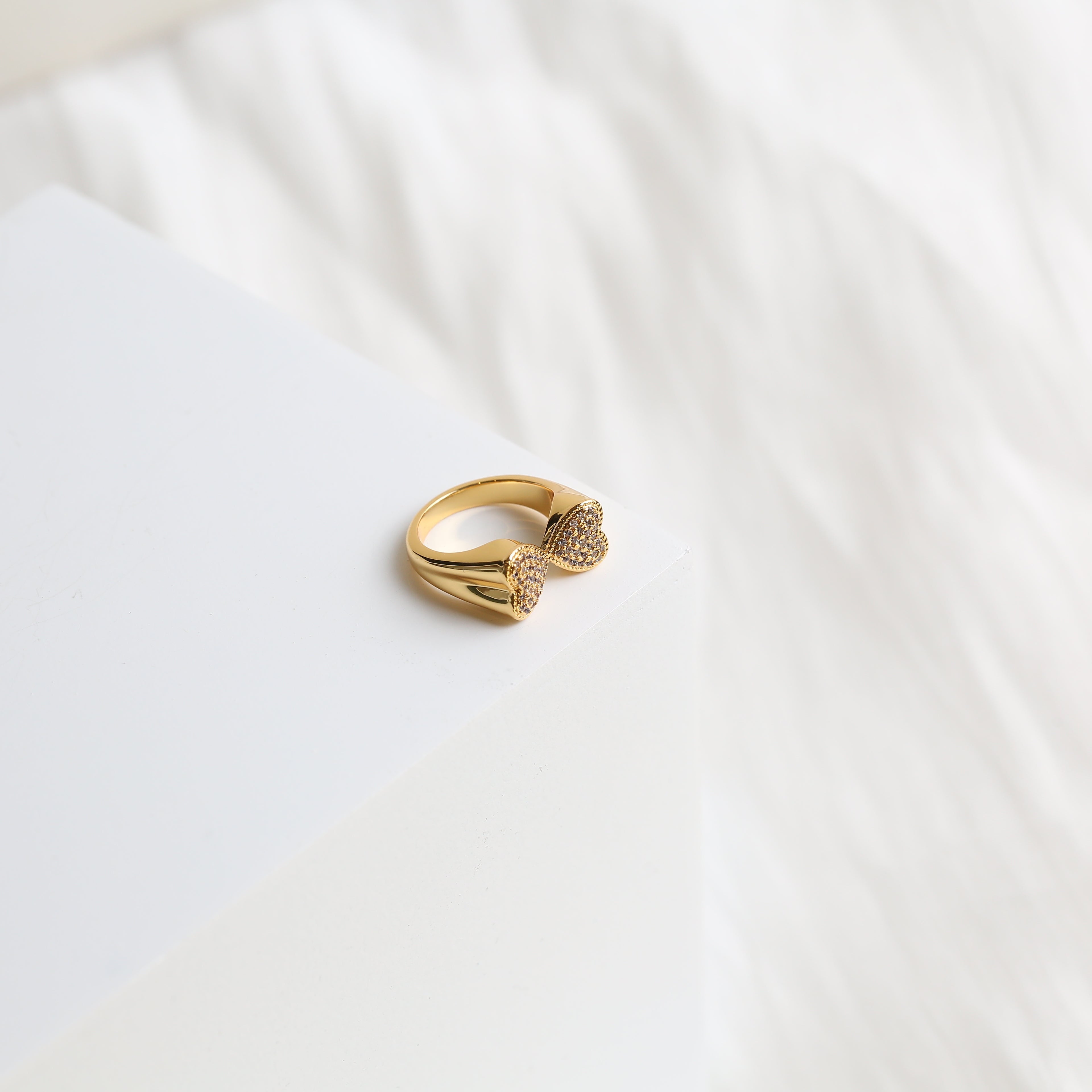 Facing Hearts Pinky Ring