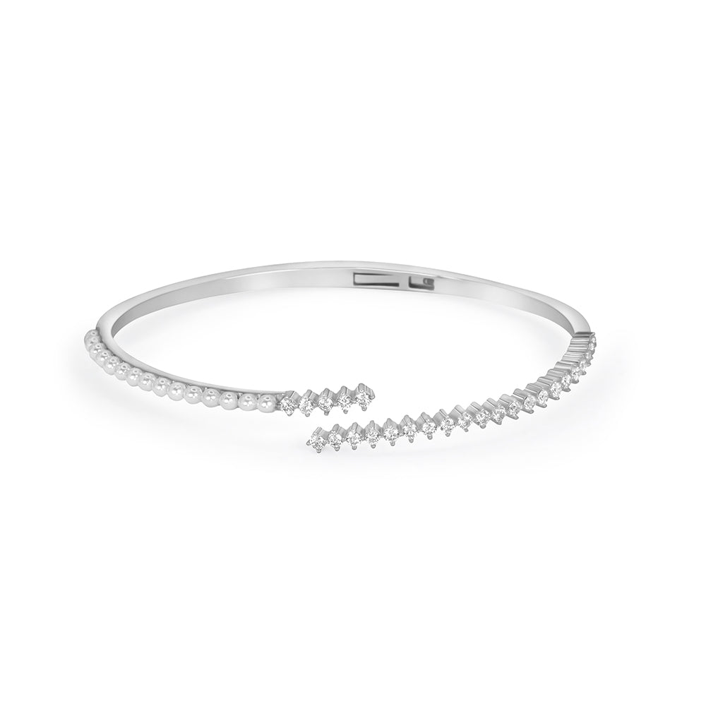 Stunning silver bracelet with mother of pearls from Selsela.