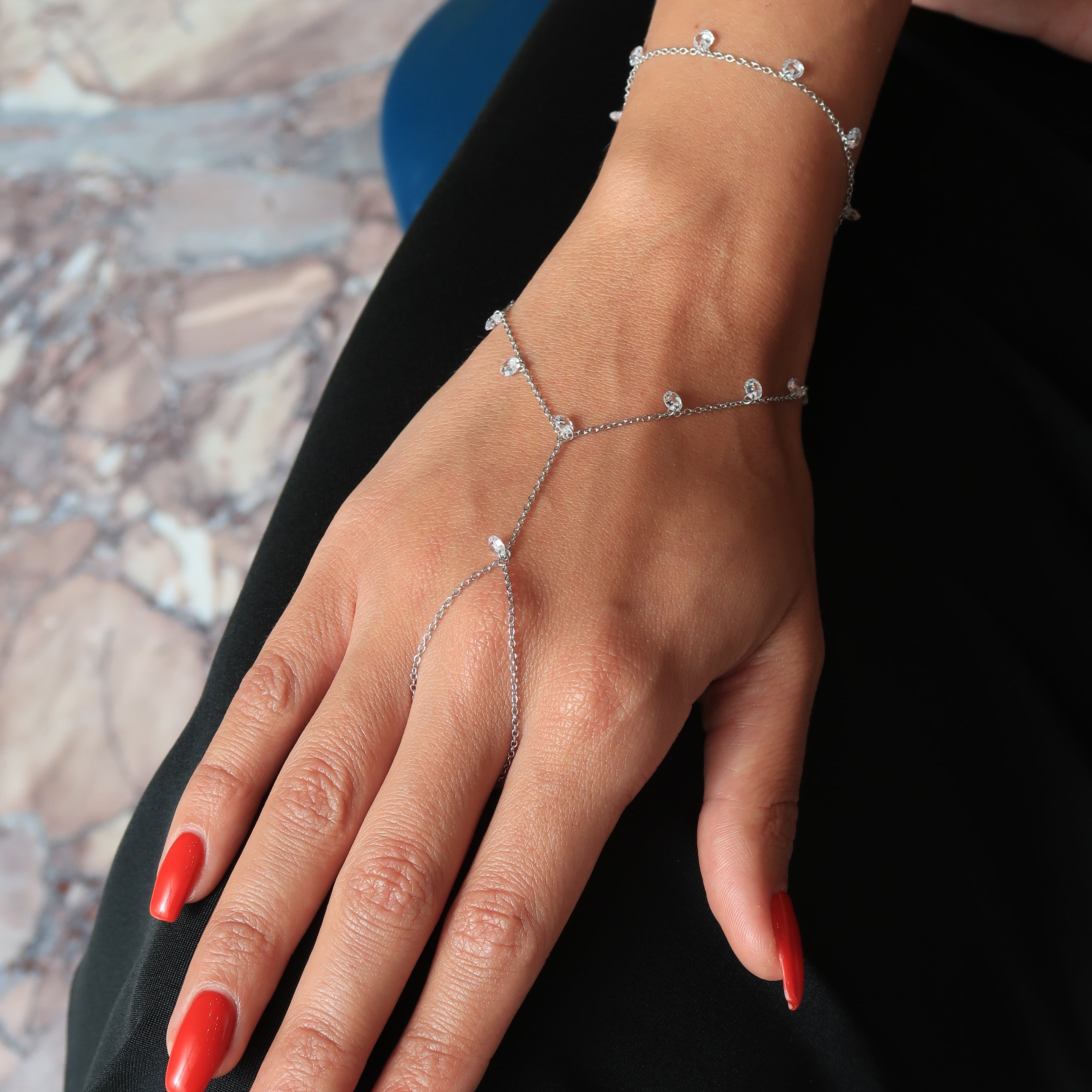 Moonlace Handchain